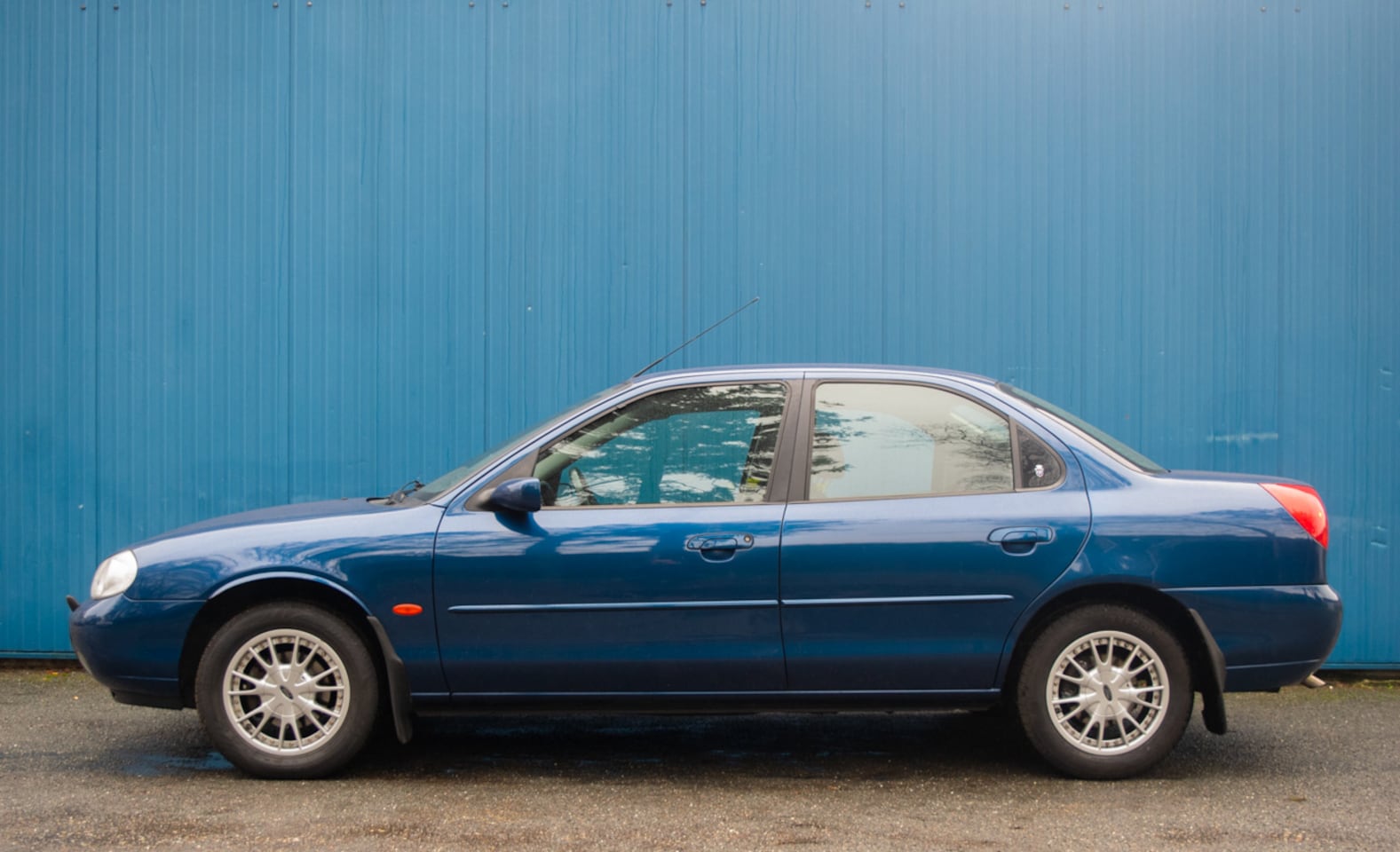 ford-mondeo-1-8-16v-ghia-platinum-apk-09-03-2022-i-clima-i-leder-i-haak-i.jpg