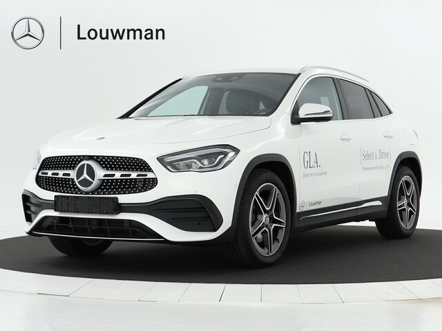 Mercedes Benz Gla Klasse 0 Amg Line Advantage Pakket Smartphone Integratie Parkeerpakket Verschuifbare Acht Benzine Occasion Te Koop Op Autowereld Nl