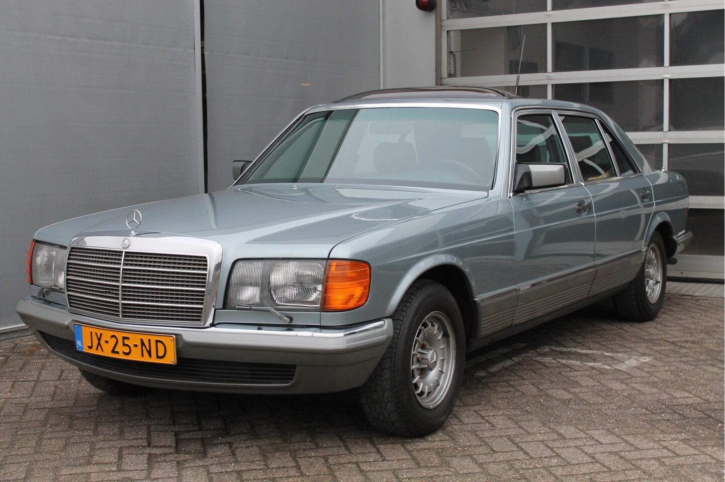 mercedes-benz-500-serie-500-sel-w126-intro-auto-philips-topman-wisse-dekker-bijtellingsvriendelijk-luchtvering-t.jpg