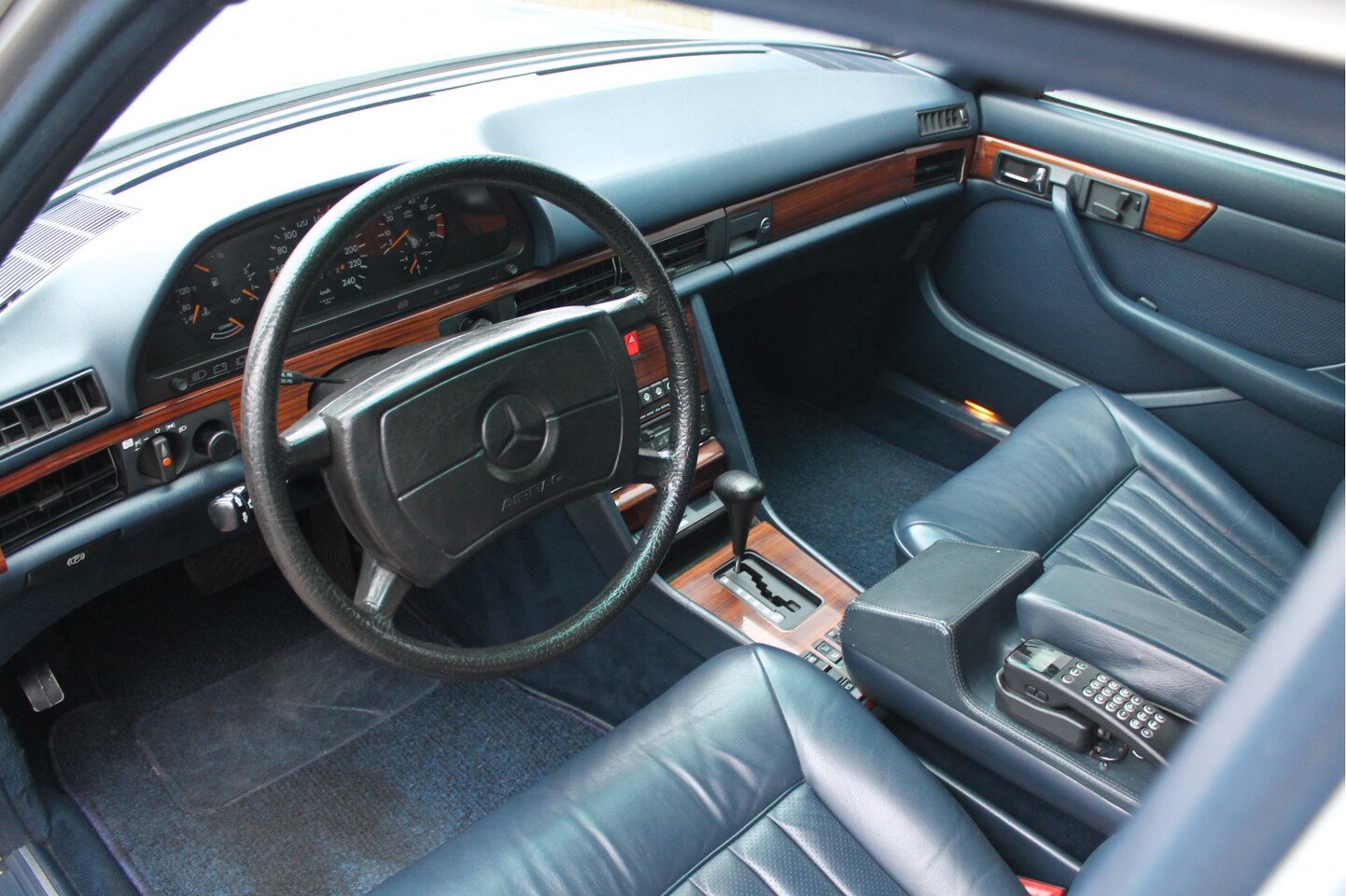 mercedes-benz-500-serie-500-sel-w126-intro-auto-philips-topman-wisse-dekker-bijtellingsvriendelijk-luchtvering-t.jpg