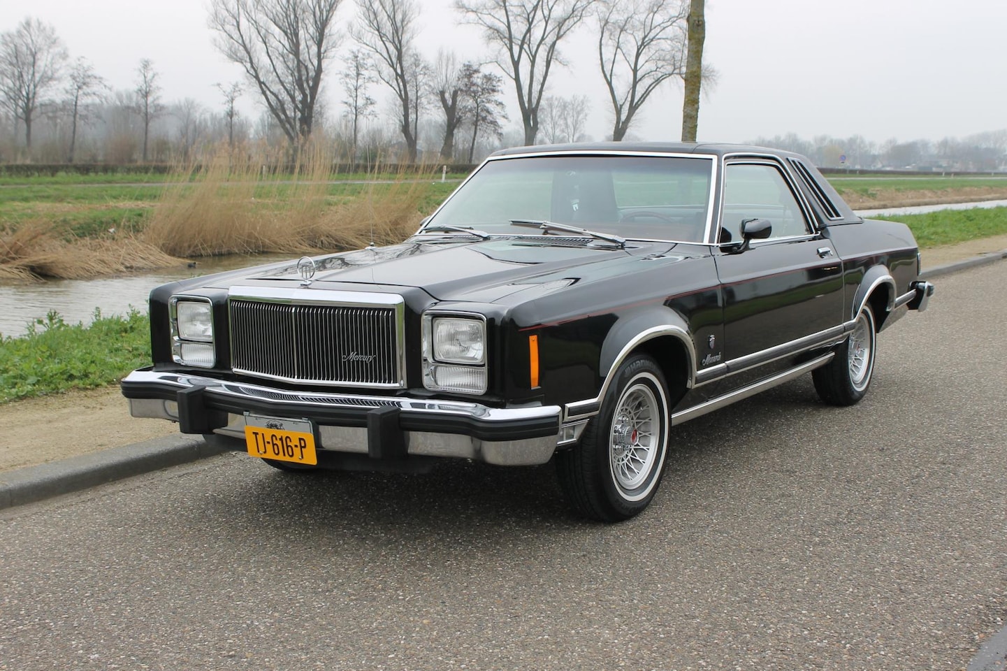 mercury-monarch-coupe-ghia-5-0-v8-1979-nieuwstaat.jpg