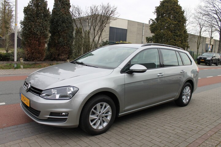Volkswagen Golf 1 6 Tdi Highine Blue Motion 2016 Diesel Occasion Te Koop Op Autowereld Nl