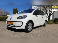 Volkswagen Up! - 1.0 take up BlueMotion Airco, Aux, ISOFIX en zeer nette auto