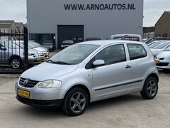 Volkswagen Fox - 1.4 TDI Trendline, AIRCO, APK TOT 01-04-2022, ELEK-RAMEN, STUURBEKRACHTIGING, RADIO-CD-MP3