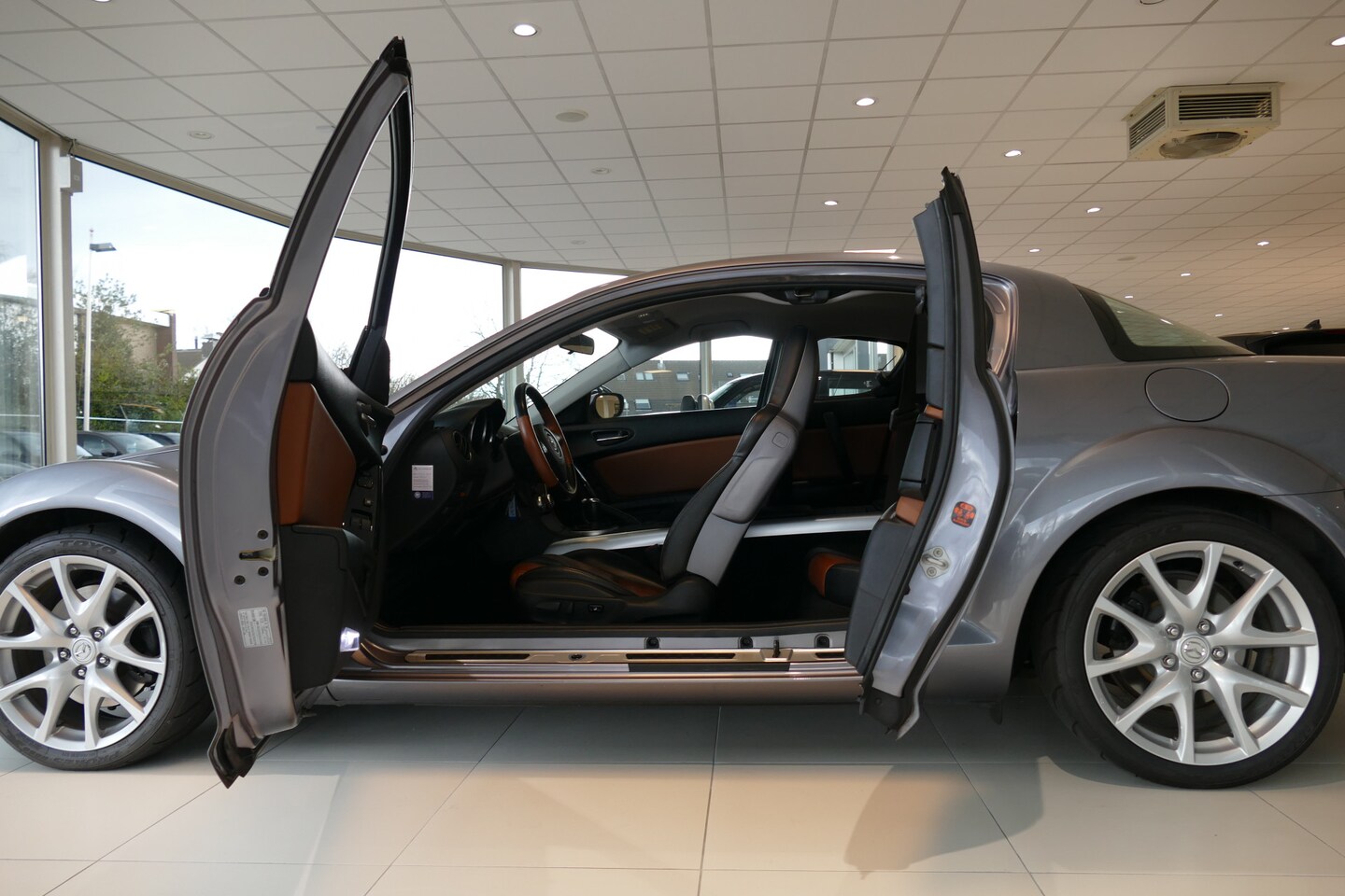 mazda-rx-8-1-3-renesis-originele-nederlandse-auto.jpg