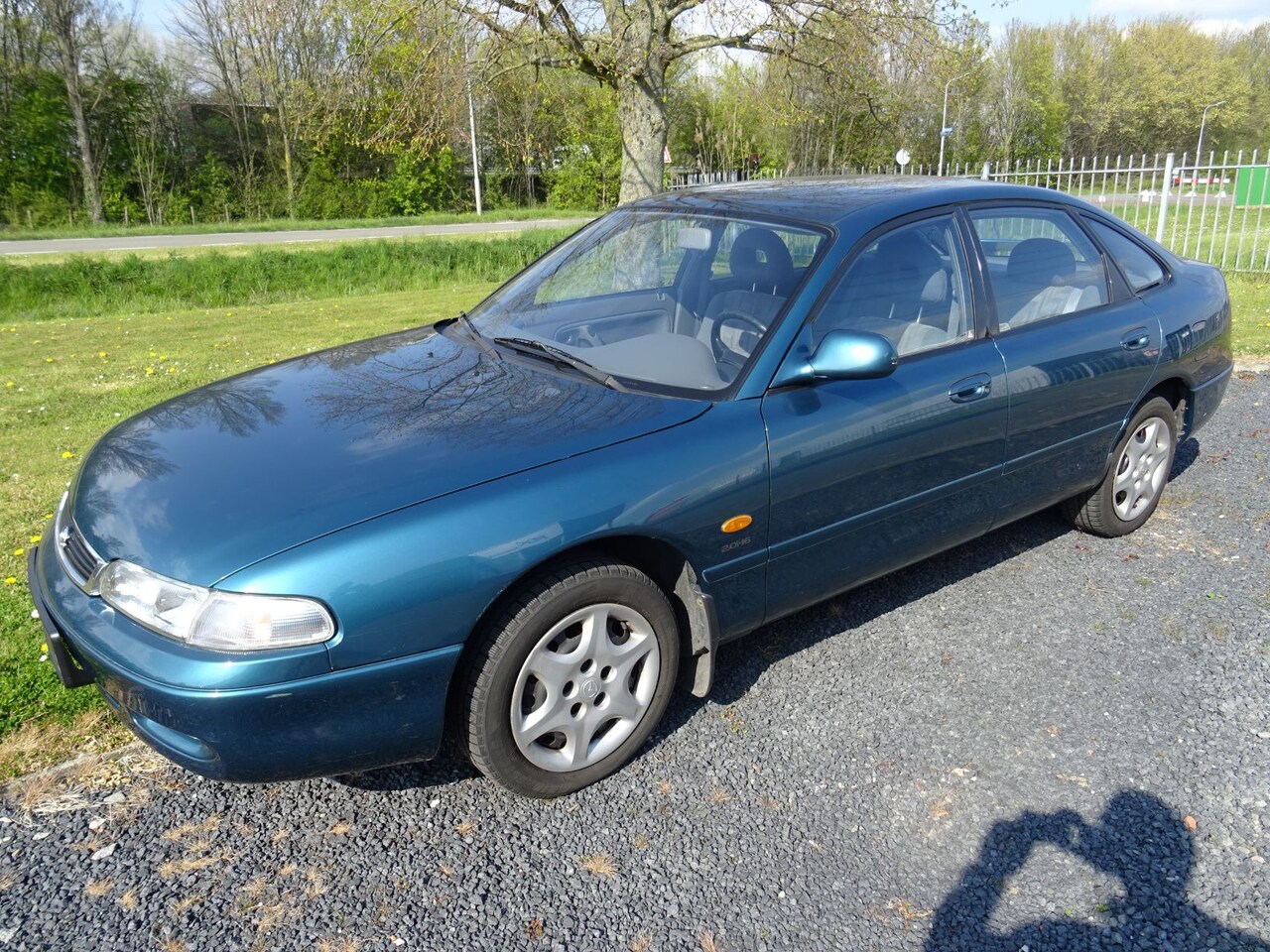 mazda-626-2-0-i-hb-glx-16v-u9.jpg
