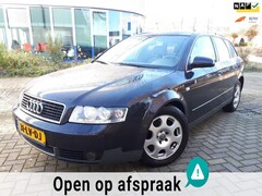 Audi A4 Avant - 2.4 Exclusive MT/LET OP VERLICHITEN STORING MEENEM PRIJS/APK/AUTOMAAT/TRKHAAK/