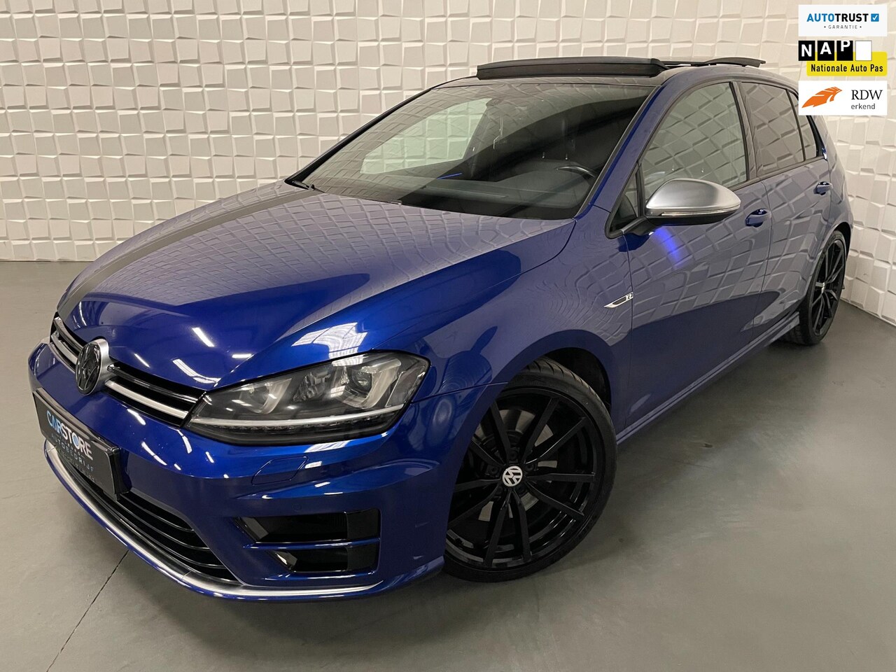 Volkswagen Golf - 2.0 TSI R 4Motion PANO/LEER/CAM/ACC/300PK - AutoWereld.nl
