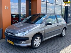 Peugeot 206 - 1.6 XS|APK tot December 2021|rijdt prima