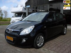 Hyundai i20 - 1.4i DynamicVersion