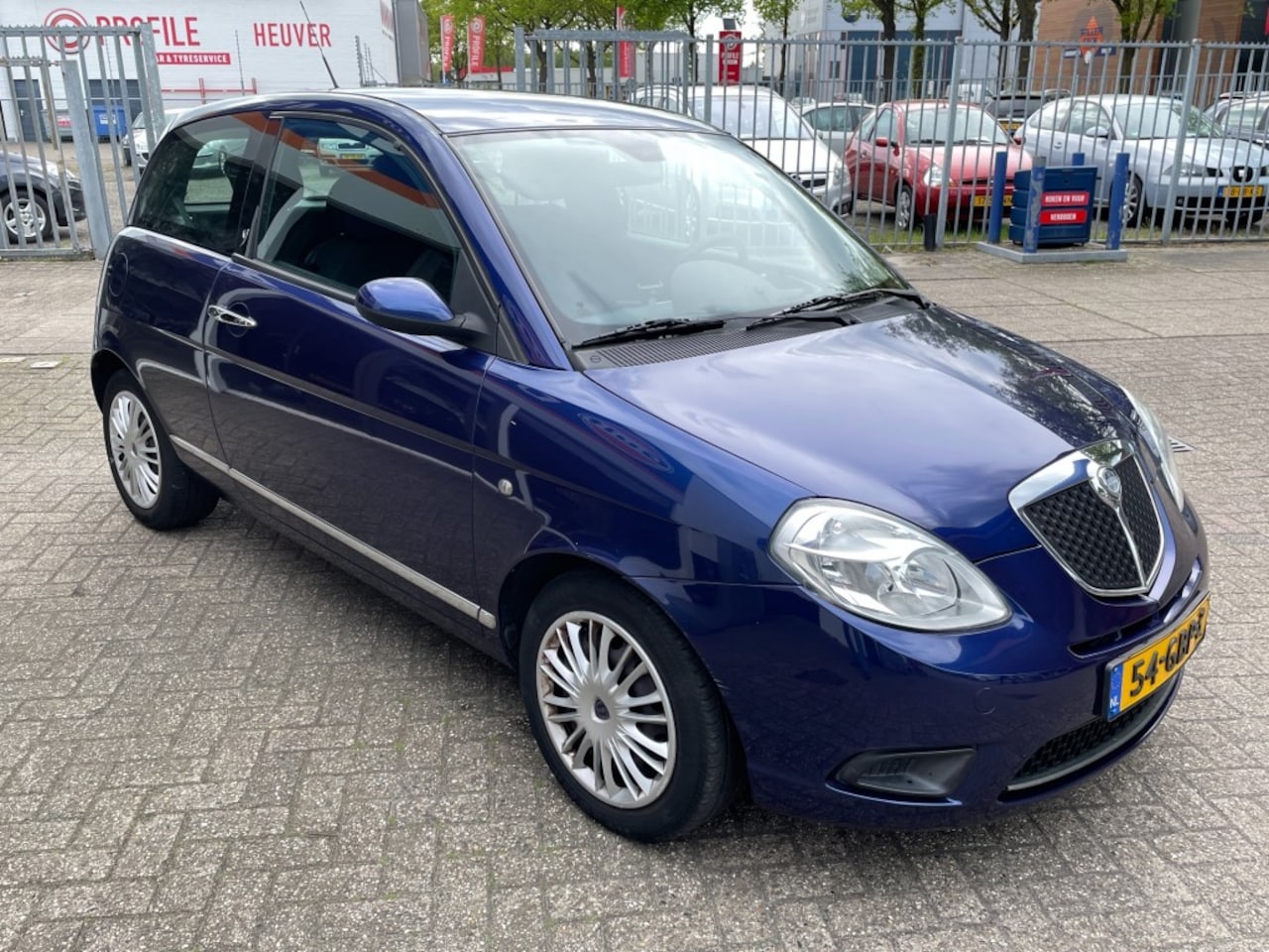 lancia-y-psilon-1-4-16v-oro-dfn-automaat-lage-km.jpg