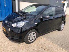 Hyundai i10 - 1.0i i-Drive, Airco, stoelverwarming , Radio cd speler, Elek ramen, AUx