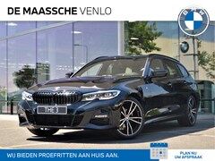BMW 3-serie Touring - 318i Business Edition /M Sport/Shadow Line/PDC/DAB/19" LM M