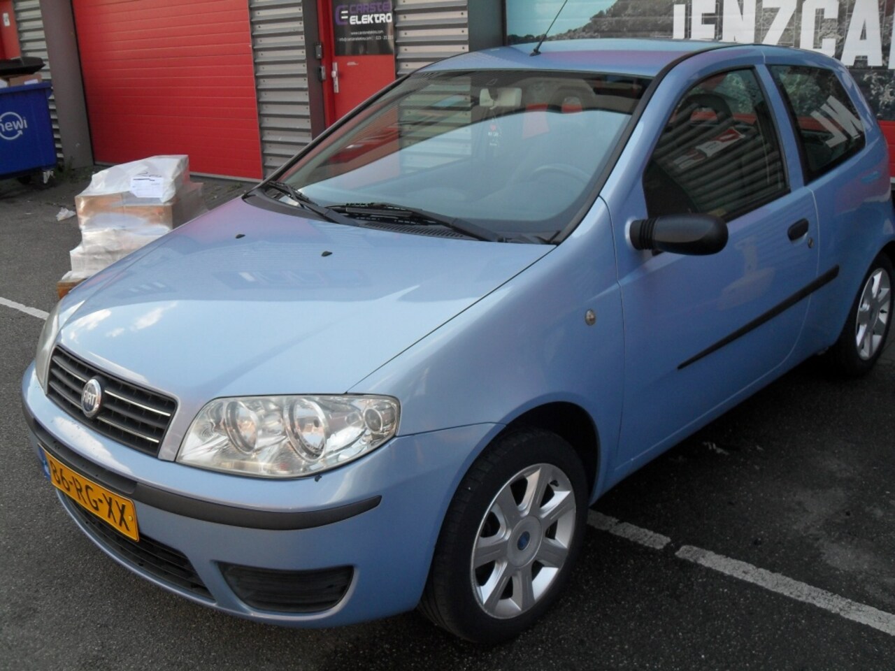 Fiat Punto - 1.2 Young 1.2 Young,IJSKOUDE AIRCO - AutoWereld.nl