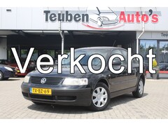 Volkswagen Passat - 1.9 TDI Trendline APK t/m 23-04-2022 Trekhaak, Centrale vergrendeling, Elek ramen,