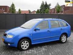 Skoda Fabia Combi - 1.4-16V Comfort AUTOMAAT AIRCO