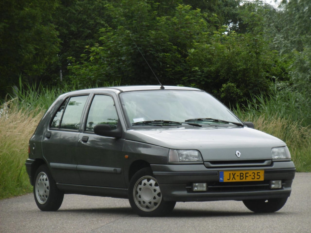 renault-clio-1-4-rt-aut-5drs-nap-stuurbekrachtiging-nw-apk.jpg