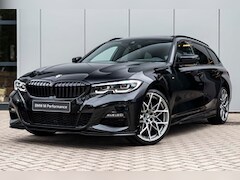 BMW 3-serie Touring - 318i M-sport / Glazen panoramadak / Live Cockpit Professional / 19 inch