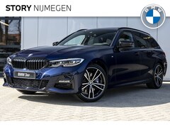 BMW 3-serie Touring - 320i M-Sport Individual / Head-Up Display / Harman Kardon / Glazen panoramadak. M-Sport In