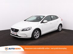 Volvo V40 - 1.6 T2 120PK UT65096 | Airco | Parkeersensoren (A) | Elektrische Ramen (V) | Auto Telefoon