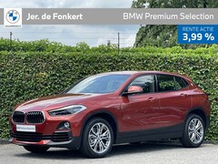 BMW X2 - sDrive18i | 18'' | Elek. Achterklep | Camera | Sportstoel. | PDC voor + achter | Park. ass