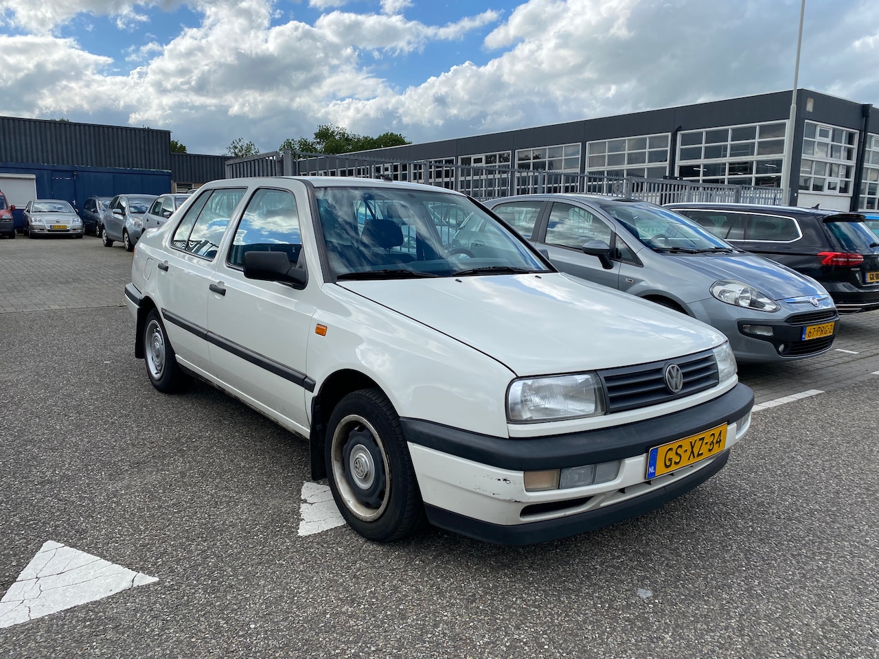 matig dronken Sortie Volkswagen Vento 1.6 CL 1993 Benzine - Occasion te koop op AutoWereld.nl
