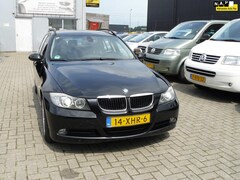 BMW 3-serie Touring - 320d|Motor loopt op 3 cilinder