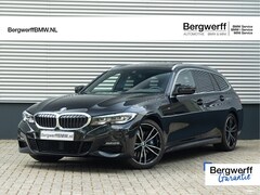 BMW 3-serie Touring - 330i M-Sport - Panorama - Trekhaak - Camera - Harman Kardon