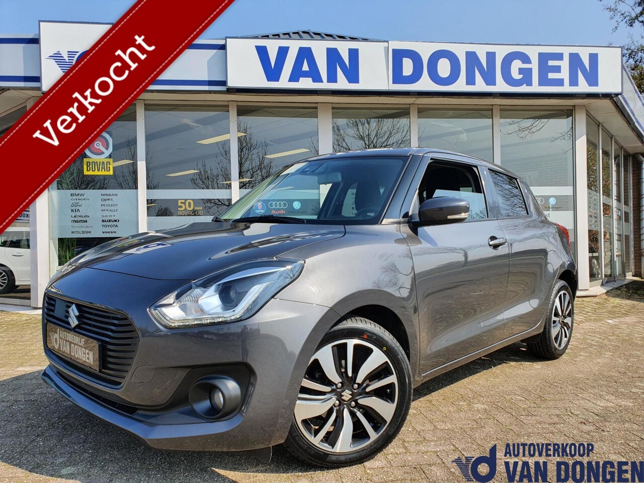 Suzuki Swift - 1.0 Stijl 112 PK Automaat - Navigatie - Camera - AutoWereld.nl