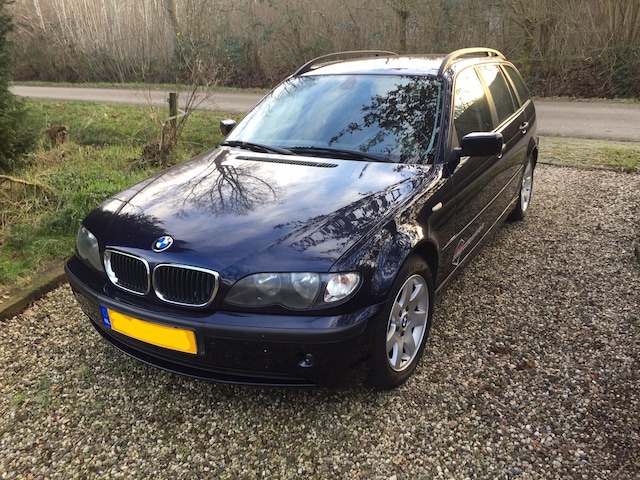 BMW 3-serie Touring - 318i Executive Youngtimer, lage km-stand, APK maart 2022, afneembare trekhaak