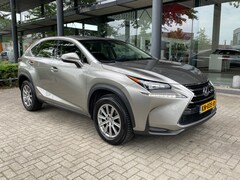 Lexus NX - 300h | Navigatie