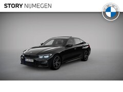 BMW 3-serie - 318i M-sport / Elektrisch glazen schuif-/kanteldak / Hifi System / Live Cockpit Profession
