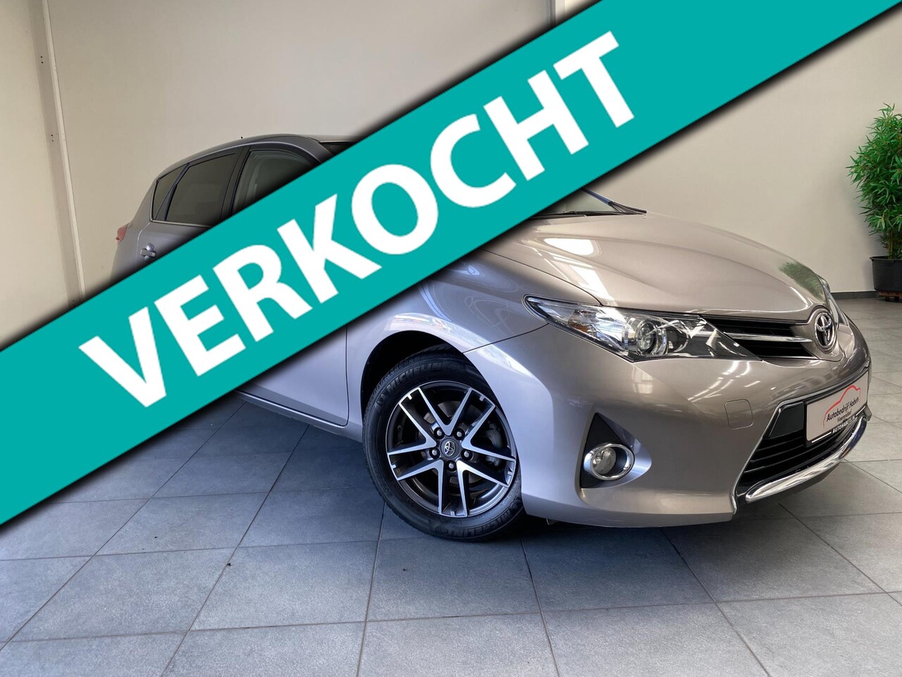 Toyota Auris - 1.3 Aspiration / Full options / Navi / Camera / 1e eigenaar! - AutoWereld.nl