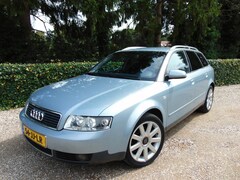 Audi A4 Avant - 2.0 Exclusive Clima / Cruise / Elec.Pakket / Lm Velgen. Distributieriem + Waterpomp vervan