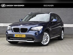 BMW X1 - sDrive20i Business Automaat / Navigatie / Trekhaak