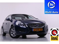 Volvo S60 - 1.6 T3 Trekhaak afneembaar Dealer onderhouden Navigatie Climate control