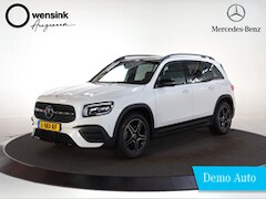 Mercedes-Benz GLB - 200 AMG Line | Antidiefstalpakket | Panorama-schuifdak | Multibeam LED | Keyless GO