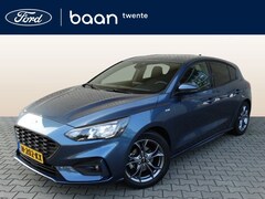 Ford Focus - 1.0 Turbo 125pk ST Line Business 5drs Navi / Cruise. / Sync 3.2 / Pdc / Keyless Entry / 17