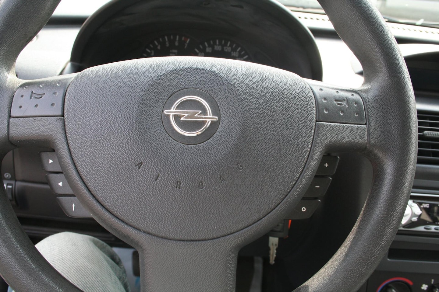 Opel Corsa - 1.2-16V Comfort 1.2-16V Comfort