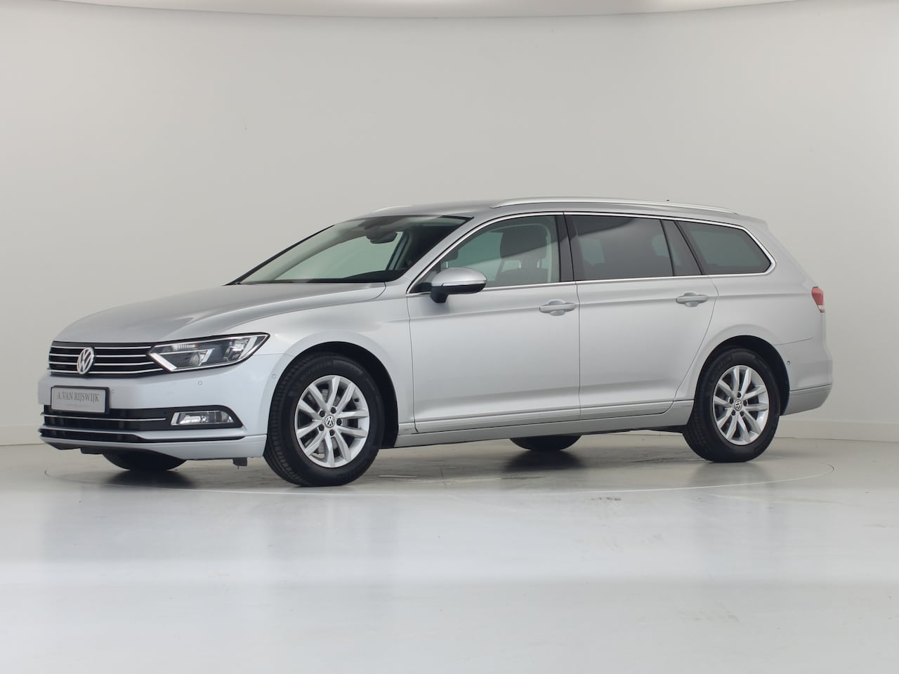 Volkswagen Passat Variant - 1.6 TDI 120 PK Variant Comfortline - AutoWereld.nl