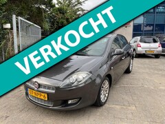 Fiat Bravo - 1.4 MultiAir Business Navigatie, Clima, Dealeronderhouden, Blue&Me,