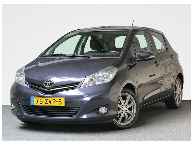 bovenstaand middelen geld Toyota Yaris 1.3 VVT-i Dynamic 5-Drs 2013 Benzine - Occasion te koop op  AutoWereld.nl
