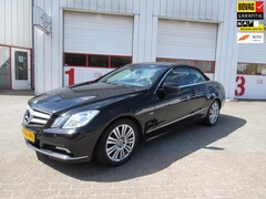 Mercedes-Benz E-klasse Cabrio - 200 Élégance Zwart Bj2010