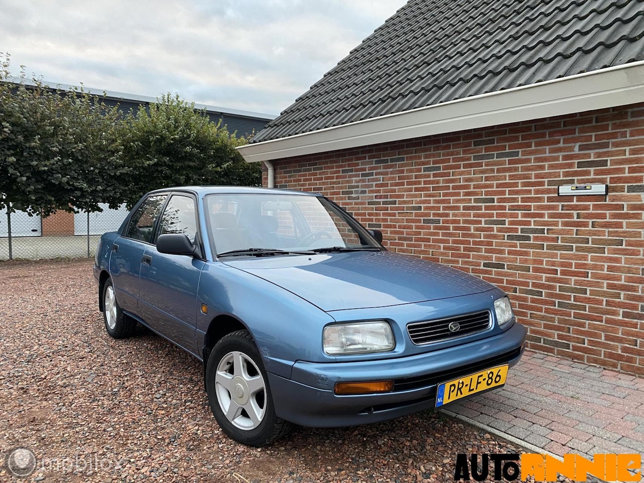 daihatsu-applause-1-6-osaka-automaat-nieuwe-apk.jpg