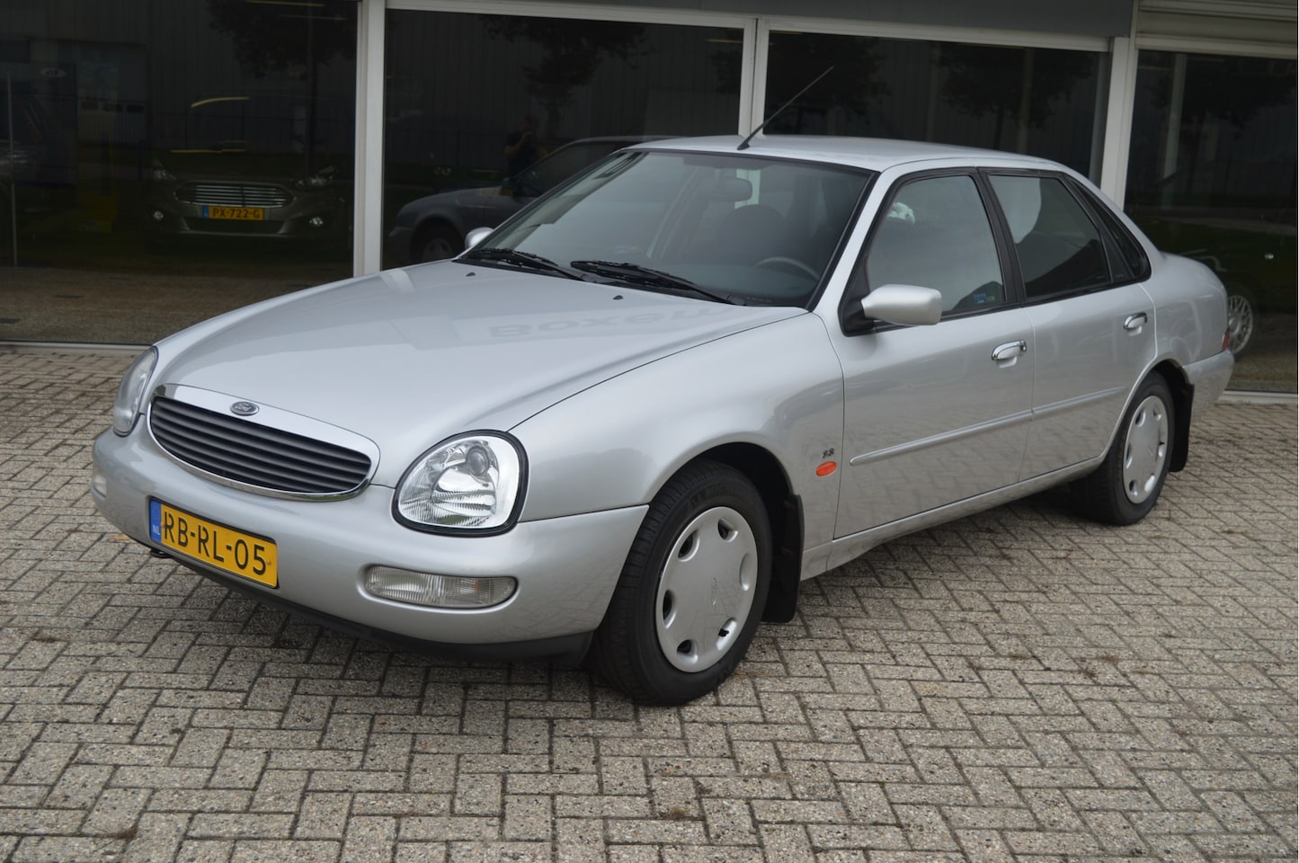 ford-scorpio-2-3-platinum-2-3-platinum.jpg