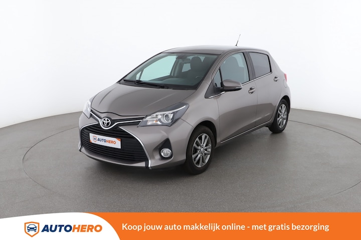 Toyota Yaris 1.3 Dynamic 100PK | CX56350 | Bestel 24/7 online, Autohero bezorgt gratis | Benzine - Occasion te koop op AutoWereld.nl