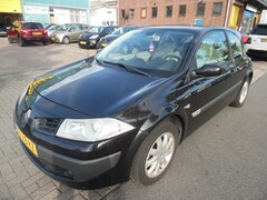 Renault Mégane - Megane 1.6-16V Business L. apk 5.2022 airco coupe uitv
