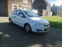 Opel Corsa - 1.0-12V Essentia top 94000km