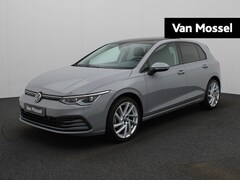 Volkswagen Golf - 1.5 TSI Life | Panoramisch schuif-dak | Virtual Cockpit | 18'' Velgen | Navigatie | Stoelv