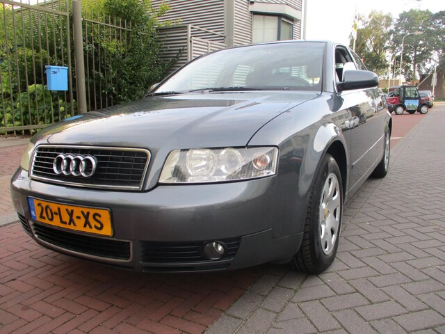 Leggen stopcontact verkeer Audi A4 2.0 2003 Benzine - Occasion te koop op AutoWereld.nl